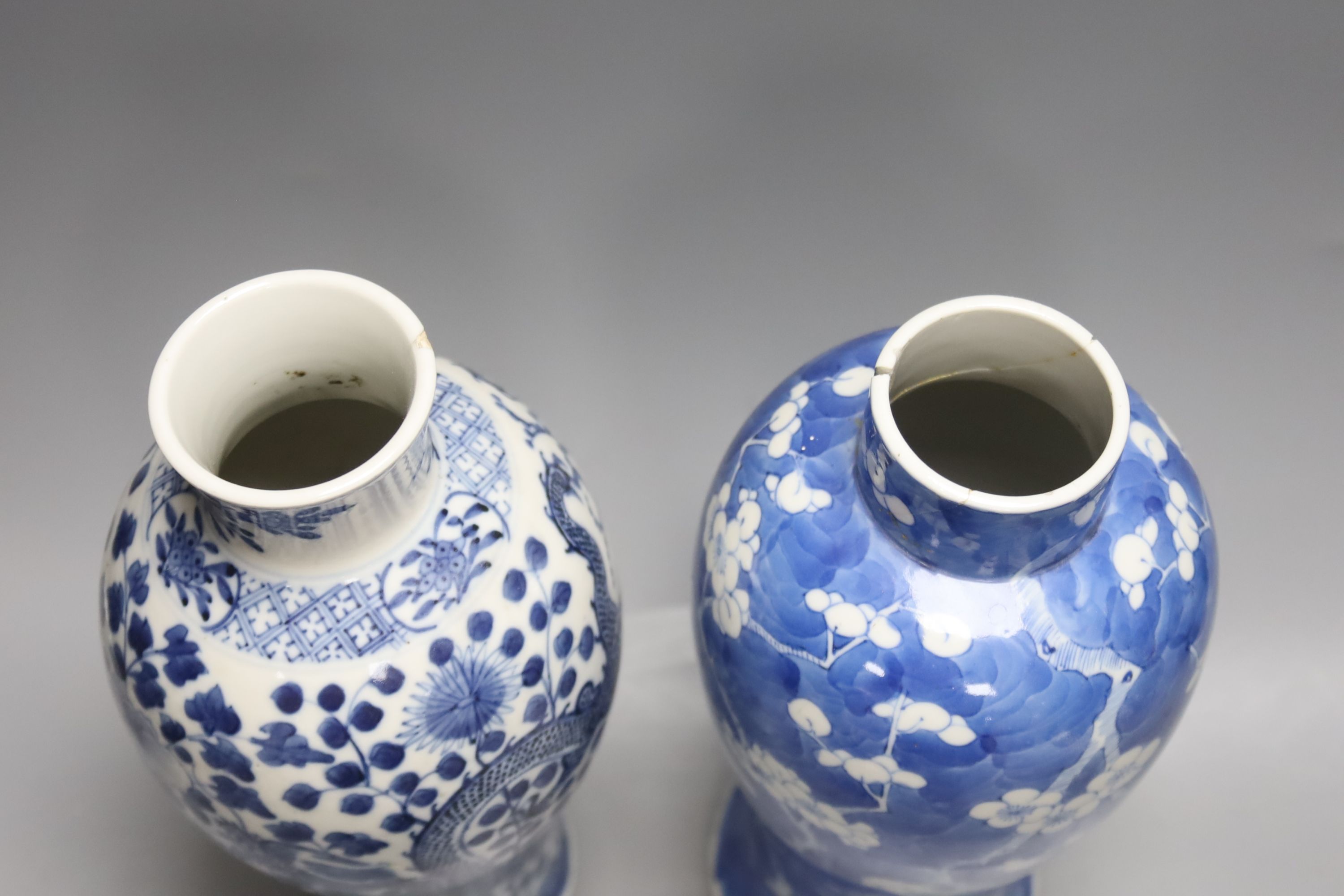 Four Chinese blue and white vases, 19th/20th century, tallest 35.5cm